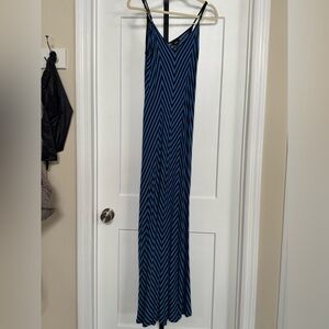 Mossimo Black and Blue Striped chevron Maxi Dress Stretchy. Long!! Sz Med